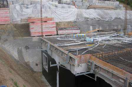 EFH Rütistrasse 23, 8126 Zumikon, Projekt und Baukontrolle Tragstruktur in Massivbauweise, Projekt und Bauleitung Baugrubensicherung mit Vernagelung