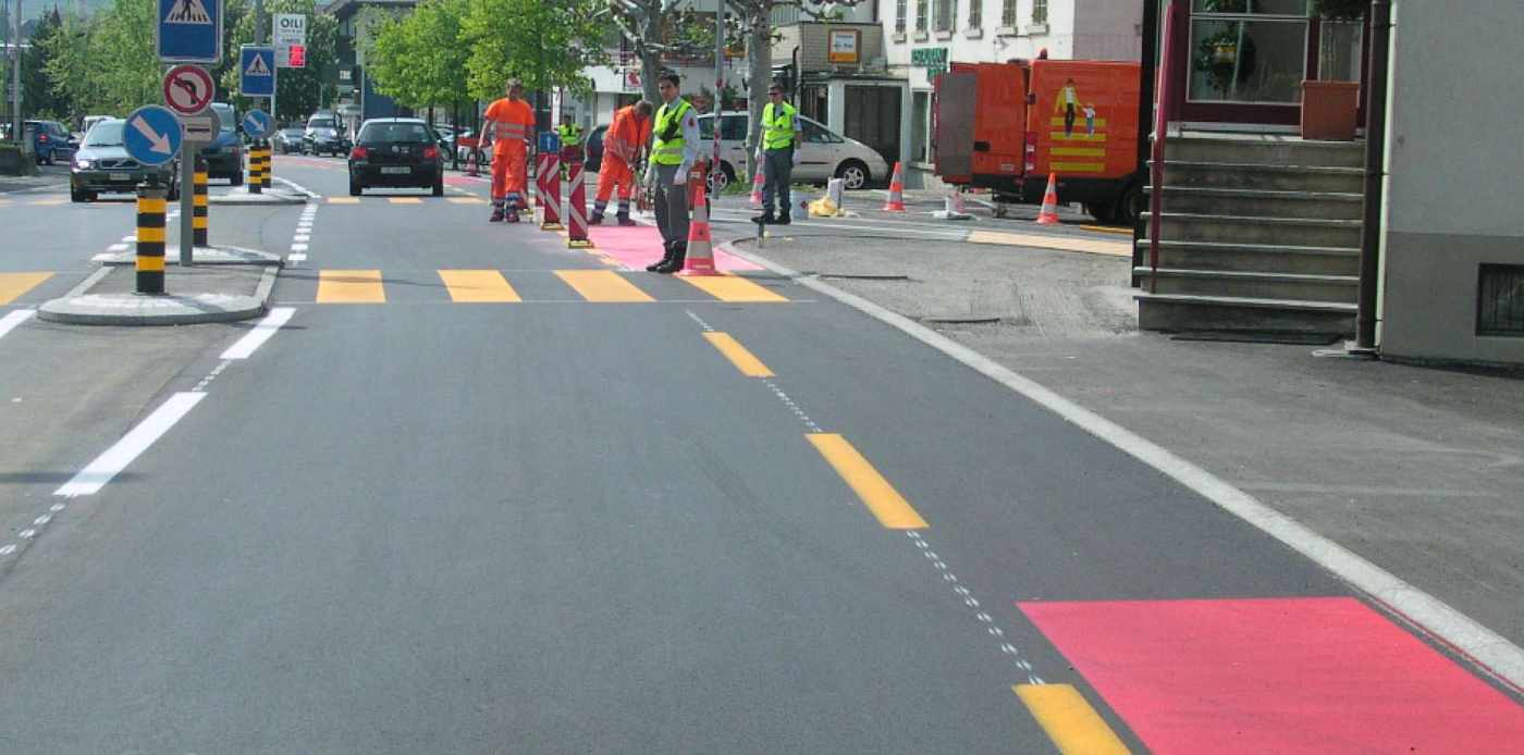 Ortsdurchfahrt Altendorf, Grundlagenbeschaffung, Feldaufnahmen, Vorprojekt inkl. Variantenstudien, Bauprojekt, Dimensionierung, Nachweis der Befahrbarkeit,, Devisierung, Ausschreibung, Offertvergleich, Realisierung, Ausmass, Abrechnung