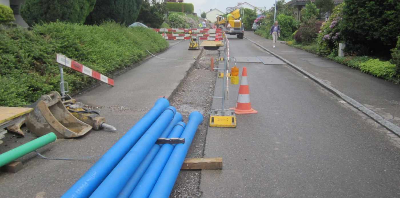 Ersatz Wasserleitung Alpenblickstrasse, Rapperswil-Jona, Konzept, Variantenstudium, Bauprojekt, Bewilligungsverfahren, Ausschreibung, Ausführung, Realisierung, Inbetriebnahme, Abschluss