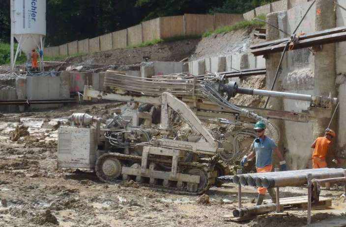 Alterszentrum Kehl, Baden, Projekt und Ausführung Baugrubenabschluss mit Pfahlwand und Rühlwand, Beratung Fundation Alterszentrum