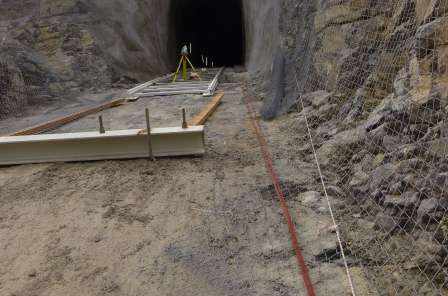 Neue Stoos-Standseilbahn, Erstellung von Fixpunkten, Geländeaufnahmen, Diverse Absteckungen des Bahntrasse, Berg- und Talstation und des Parkplatzes, Tunnelvortriebskontrolle