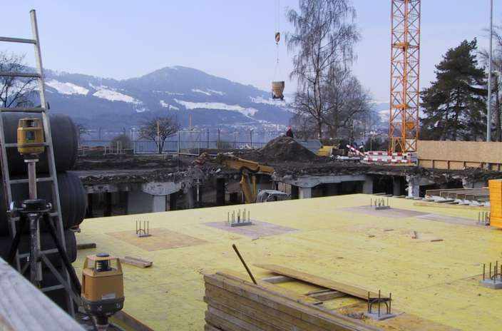 Sanierung Bootshallen 1 + 2
Lido Rapperswil, Gesamtleiter der Sanierungsarbeiten. Zustandsbeurteilung, Projektierung von Ertüchtigungs- und Sanierungsarbeiten, Bauleitung der gesamten Sanierungsarbeiten.
