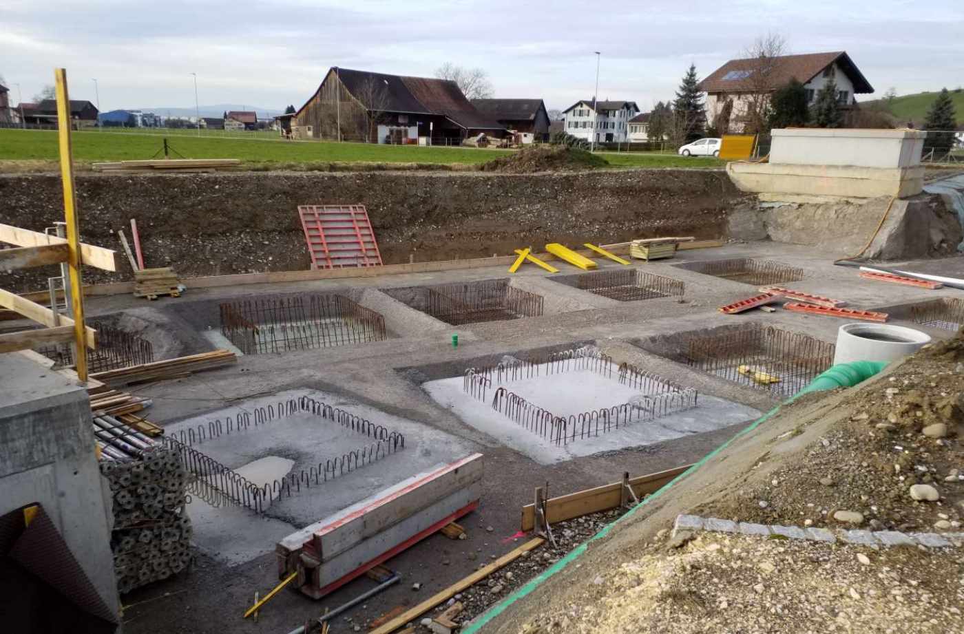Neubau Seniorenwohnung Brunnenhof 8855 Wangen, Projekt und Baukontrolle Tragstruktur in Massivbauweise