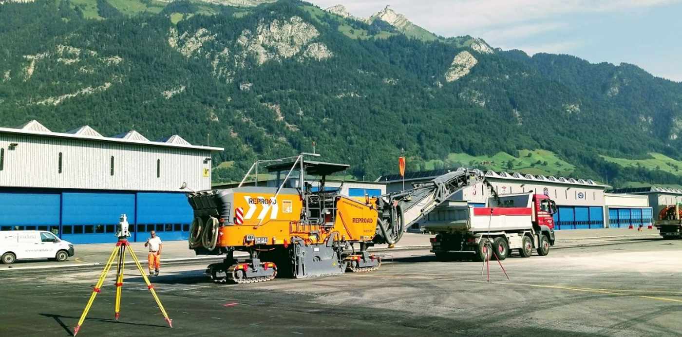 Steuerung Flugplatz Alpnach, 3D-Datenaufbereitung der Projektdaten, 3D-Maschinensteuerung der Grossfräse W2200