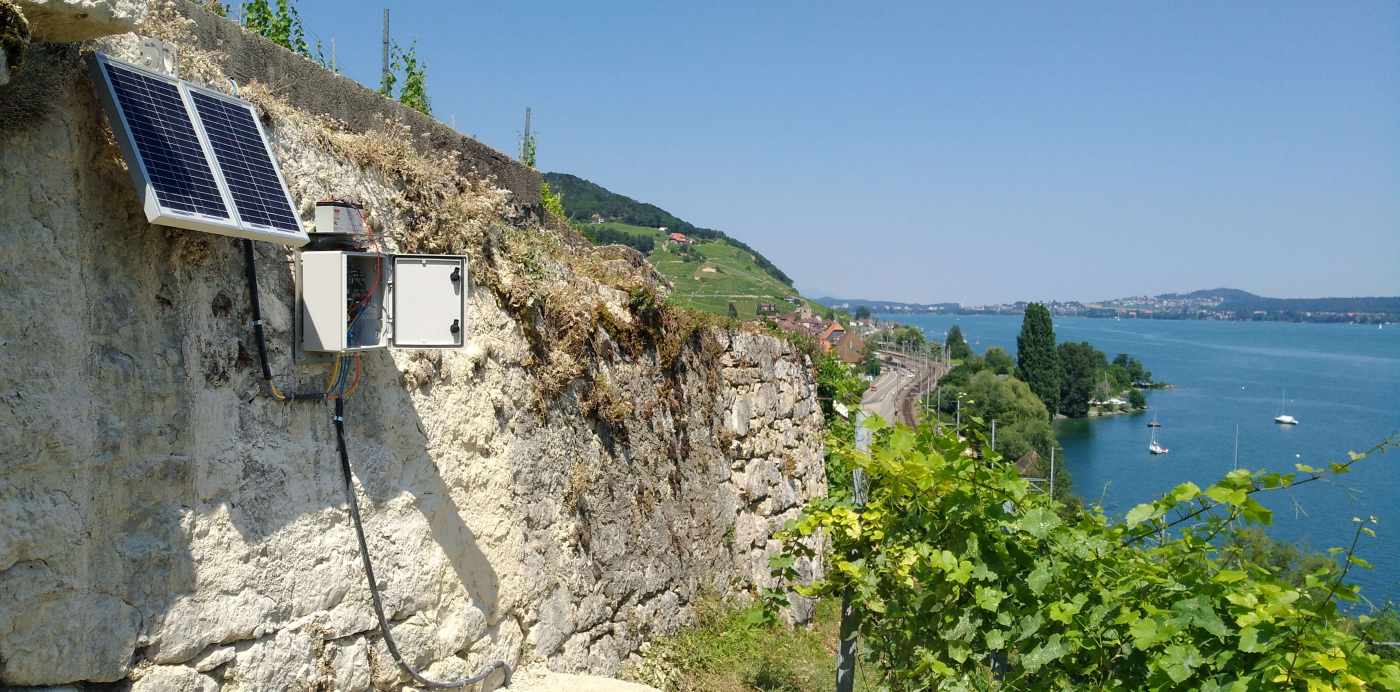 Tunnel Ligerz SBB, Ost Portal, 6x Porenwasserdruckgeber,,2x Datalogger mit Solarpanel, Datenübertragung und Messdatenportal