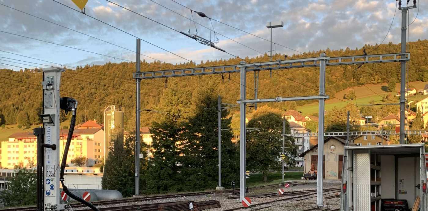 Gare CFF (IGOM), Sainte-Croix VD, 14 Rammsondierungen (DPSH) bis 9m inkl. Durchfahren von harten Schichten,,Aufbrechen der Bodenversiegelung im Gebäudebereich,,45 Mantelreibungsmessungen