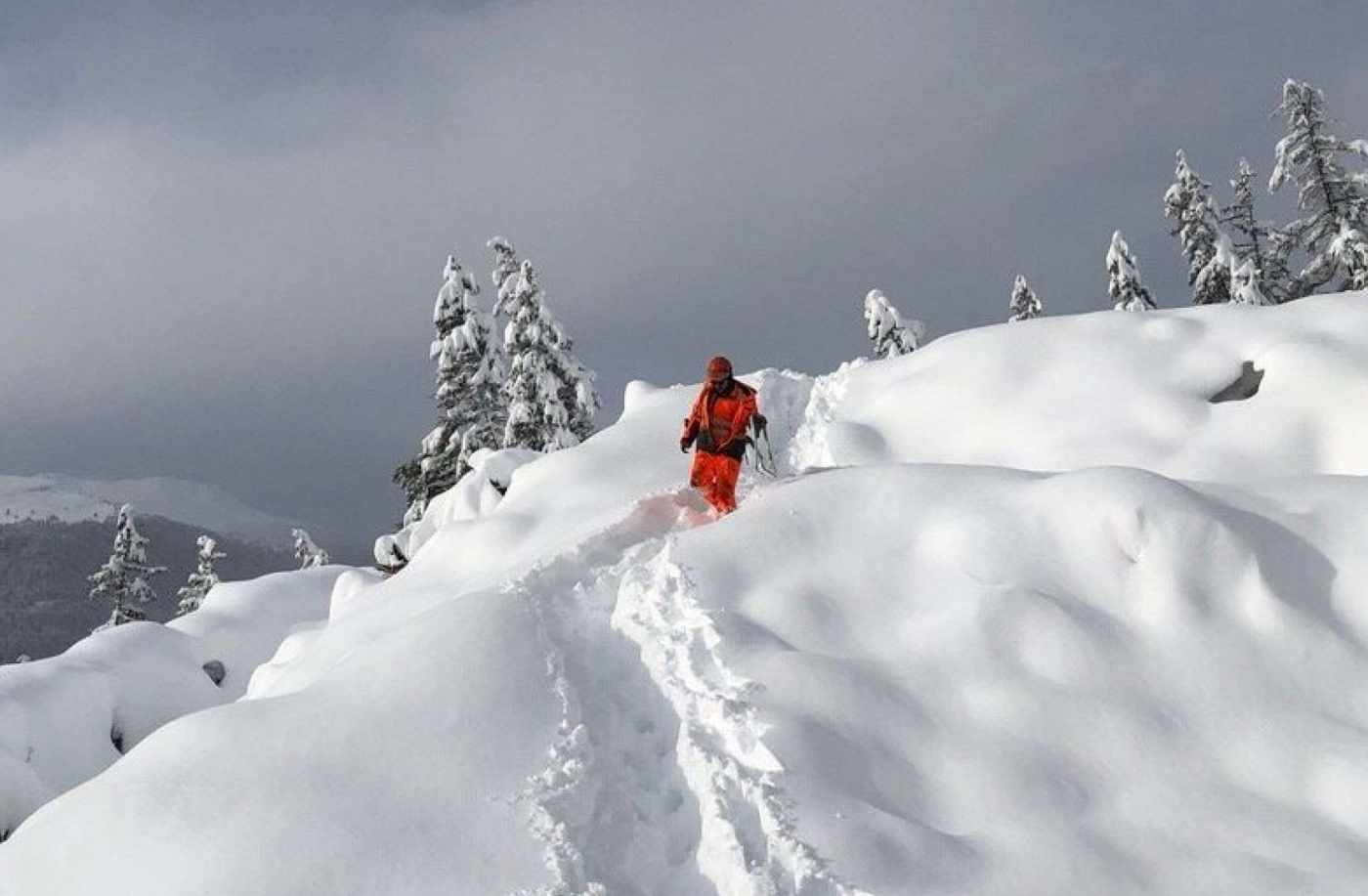 Rutschung Brienz/Brinzauls GR
Wintermessungen 2020, Verschiedene Inklinometermessungen bis 234m, Auslesen von Porenwasserdruckgebern (Datalogger)