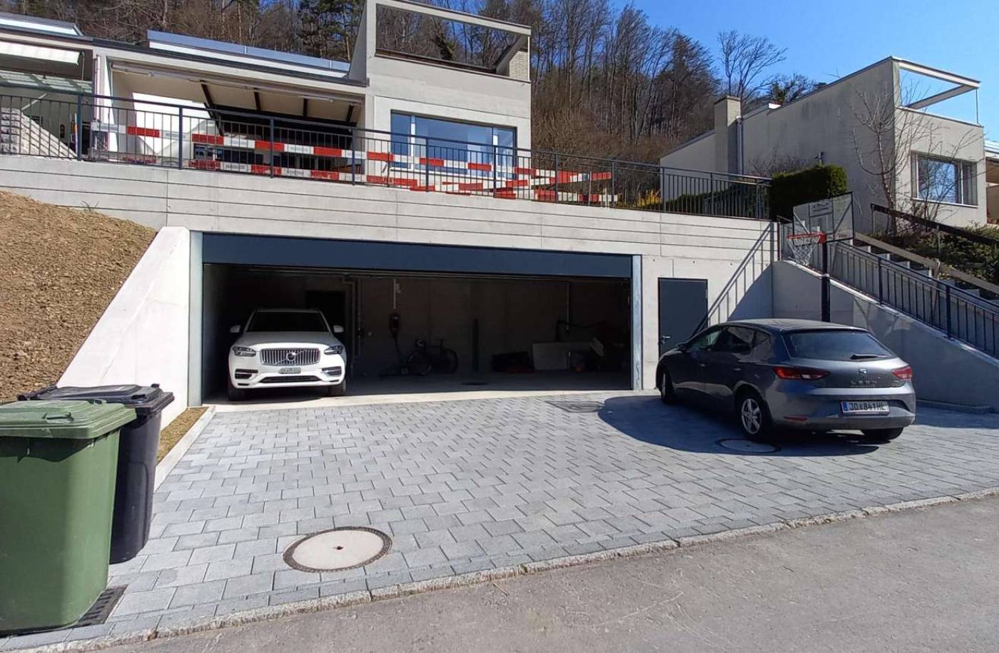 Umbau und Anbau Garage im Hang, Birmensdorf, Konzept Machbarkeit, Gesamtplanung Umbau und Anbau Garage, Bauprojekt mit Baueingabe, Submission, Ausführungsprojekt, Bauleitung