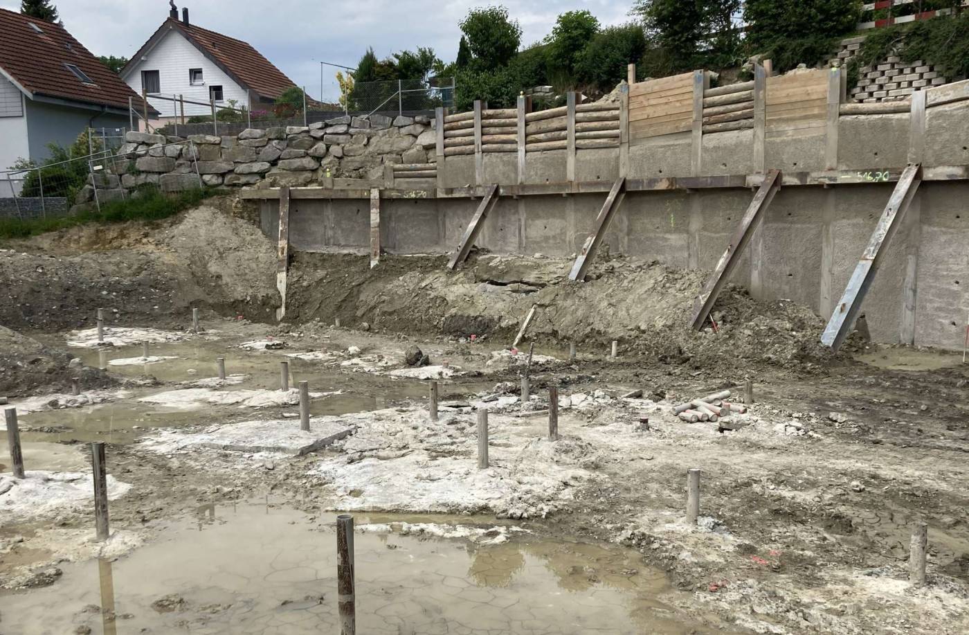 Wohnhäuser Schönbühl, Emmenbrücke, Planung Kanalisation und Werkleitung, Baugrube inkl. Baukontrolle, Pfahlarbeiten, Stahlbetonarbeiten inkl. Baukontrolle