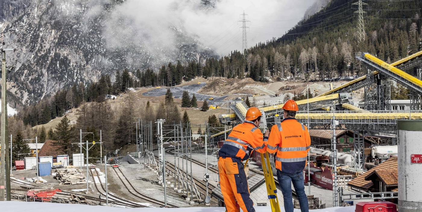 Albulatunnel II Bauherrenvermessung, Grundlagenvermessung und Konzepte, Fixpunktvermessung Portale, Vortriebskontrollen, Volumenkontrolle Deponie Las Piazzettas, Geodätische Spezialaufgaben, Monitoring im Bereich der Raibler Rauwacke