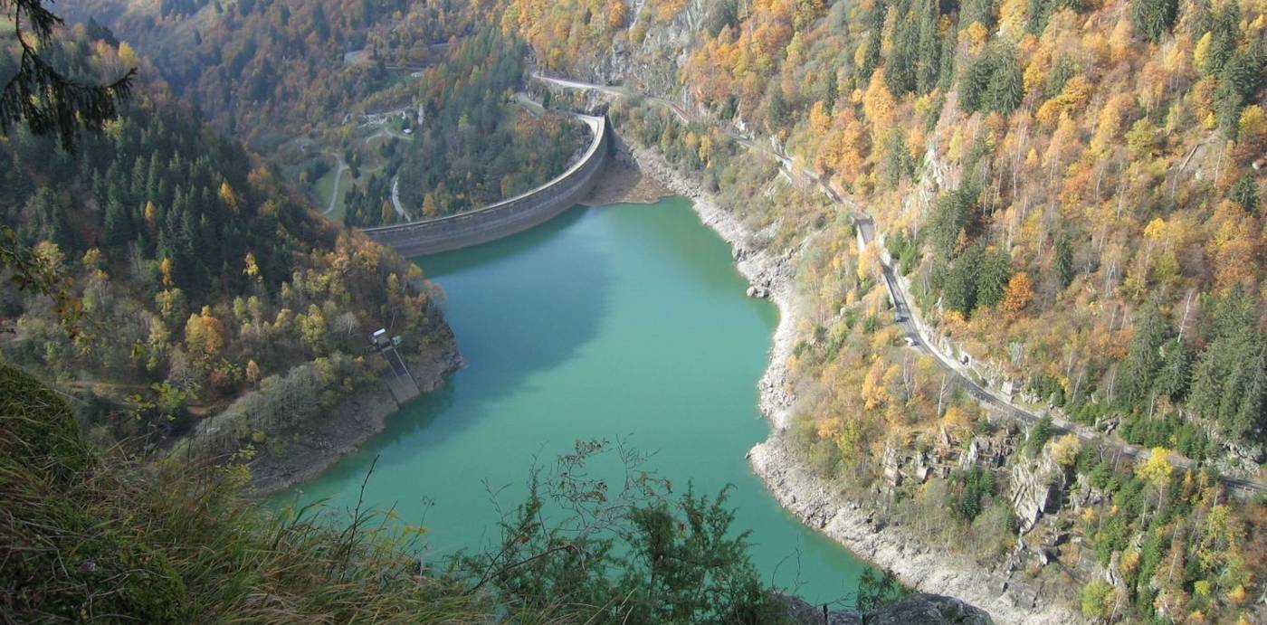 Diga di Malvaglia
Misurazione di controllo della diga e della frana, Controllo geodeticodella diga,,Controlle geodetico della frana
