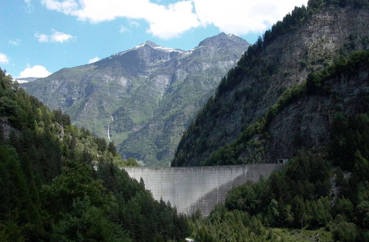 Diga di Malvaglia
Misurazione di controllo della diga e della frana, Controllo geodeticodella diga,,Controlle geodetico della frana