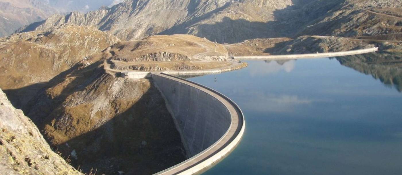Diga del Naret I/II
Misurazione di controllo della diga, Controllo geodeticodelle due dighe