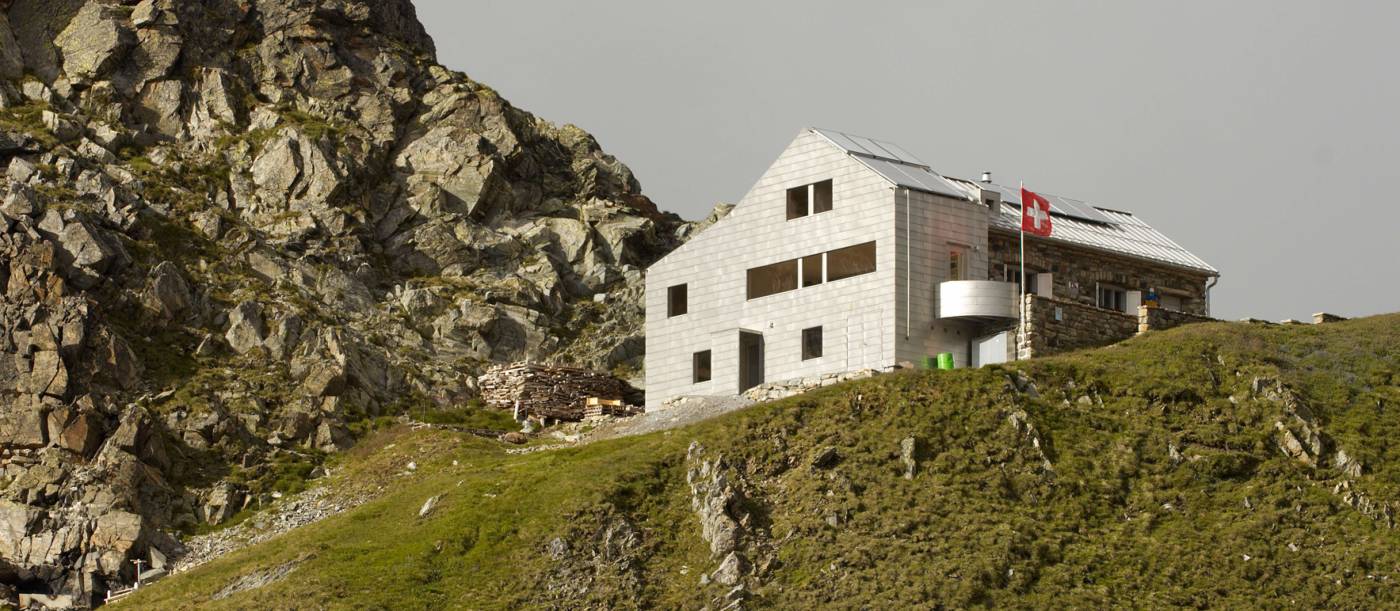 Umbau und Erweiterung SAC-Medelserhütte, Curaglia, Projektierung, Ausschreibung und Realisierung:, Tragstruktur in Holzbau