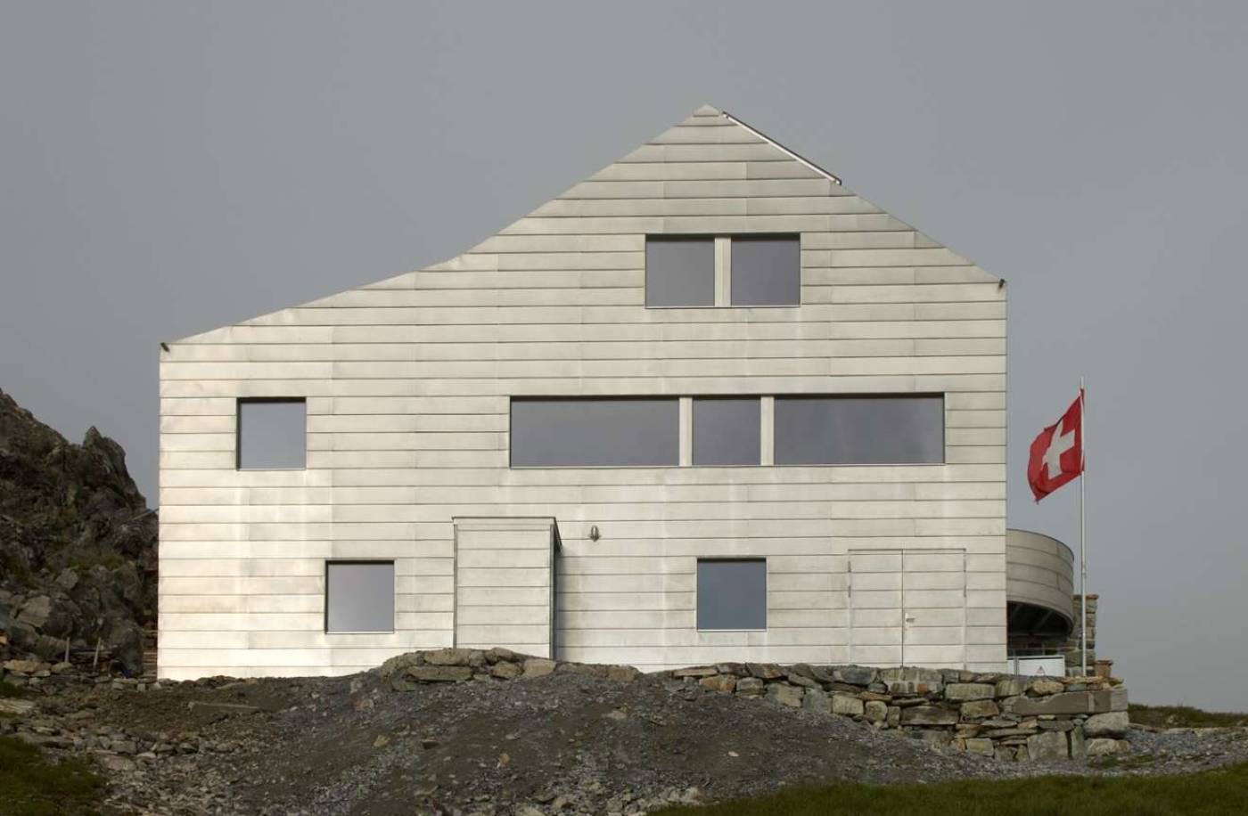 Umbau und Erweiterung SAC-Medelserhütte, Curaglia, Projektierung, Ausschreibung und Realisierung:, Tragstruktur in Holzbau