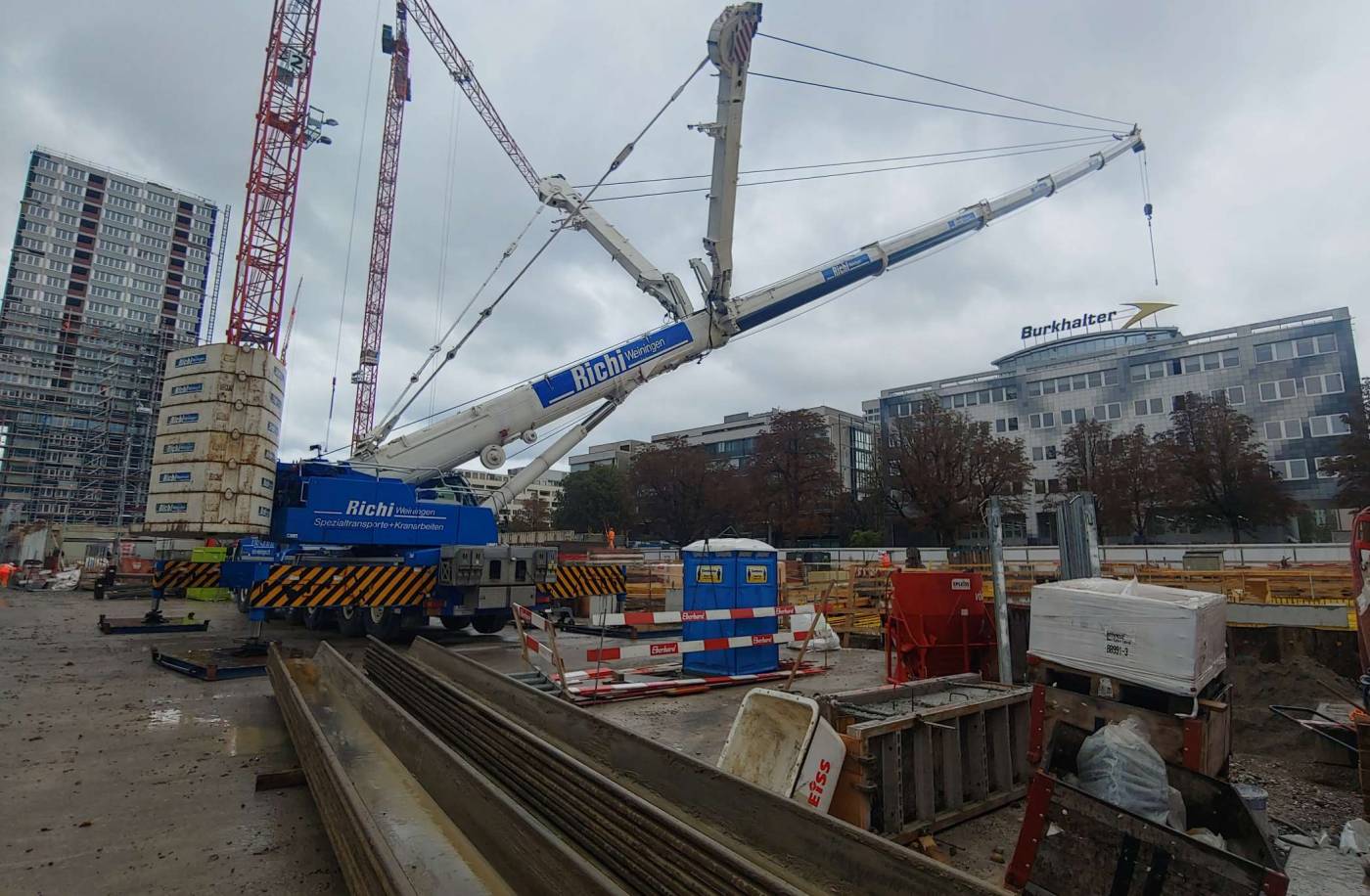 Wohnsiedlung Letzi, Zürich, Wettbewerb, Vorprojekt,Bauprojekt, Planung und Projektierung des Tragwerks, Baugrube und Pfählungsowie Kostenermittlung und Kostenkontrolle.