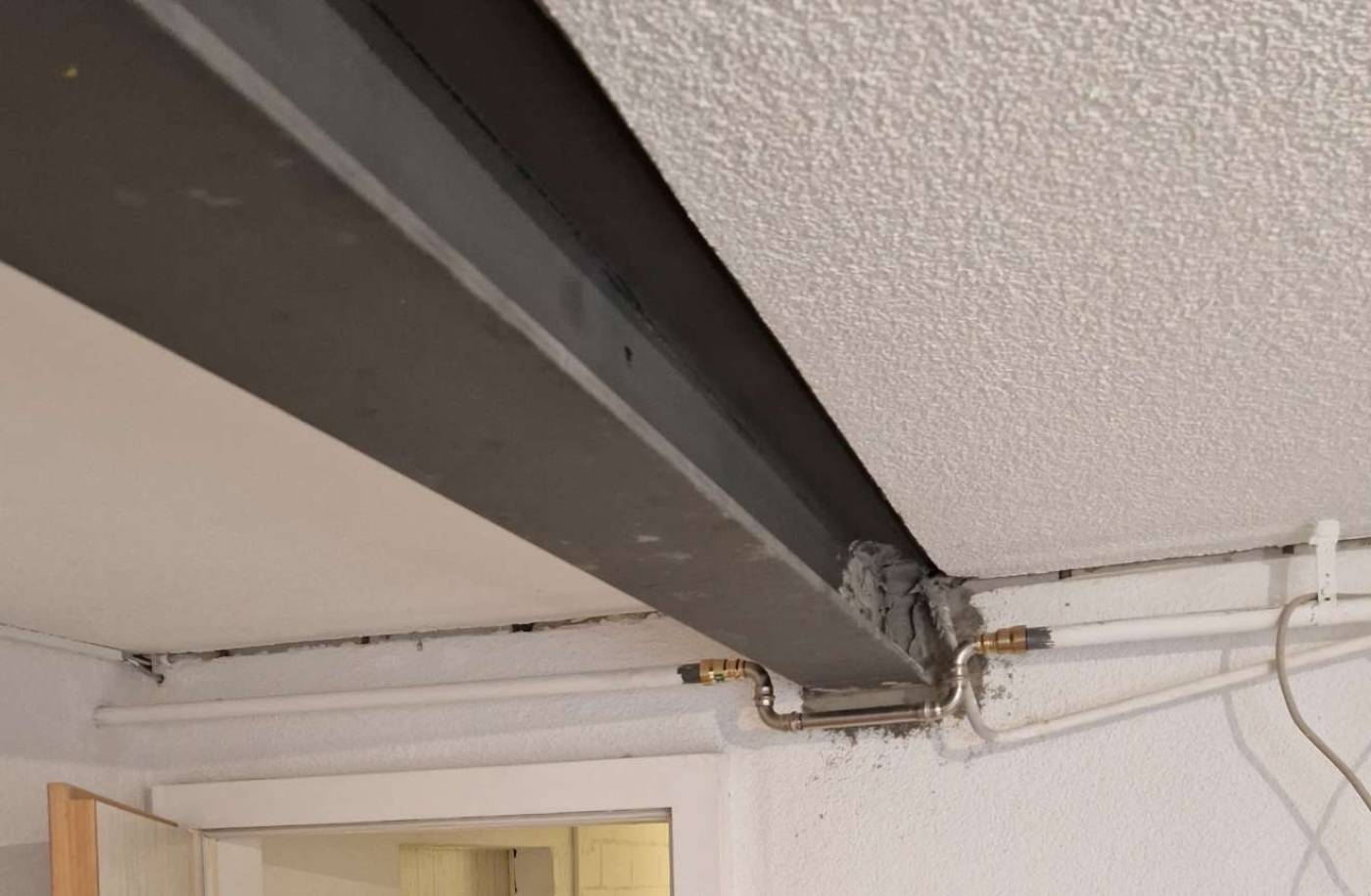 Umbau und Aufstockung EFH, 6247 Schötz, Statische Überprüfung Bestand, Verstärkungsmassnahmen in Stahl, Dimensionierung der neuen Balkonanlage