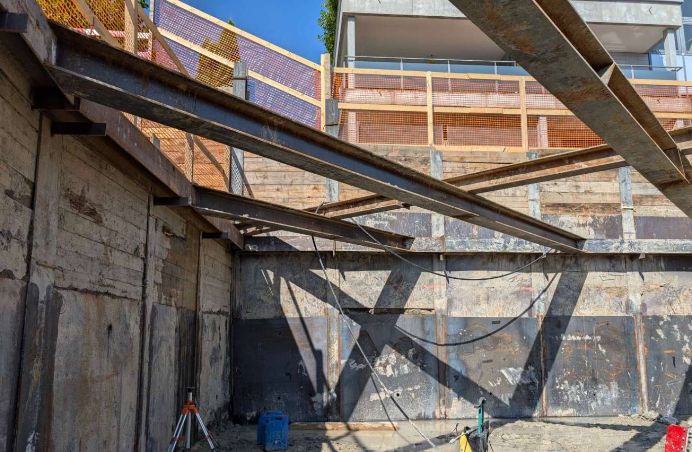 Baugrube Neubau MFH mit Gewerbe Weidstrasse, 8808 Pfäffikon SZ, Projektierung Unternehmervariante inkl. Baubegleitungund Baukontrollen