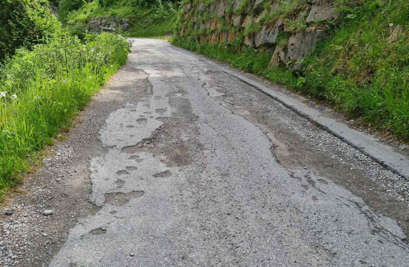 Sanierung Maiensässstrasse, Schetga 1, Projekt- und Bauleitung - vom Konzept bis zur Ausführung