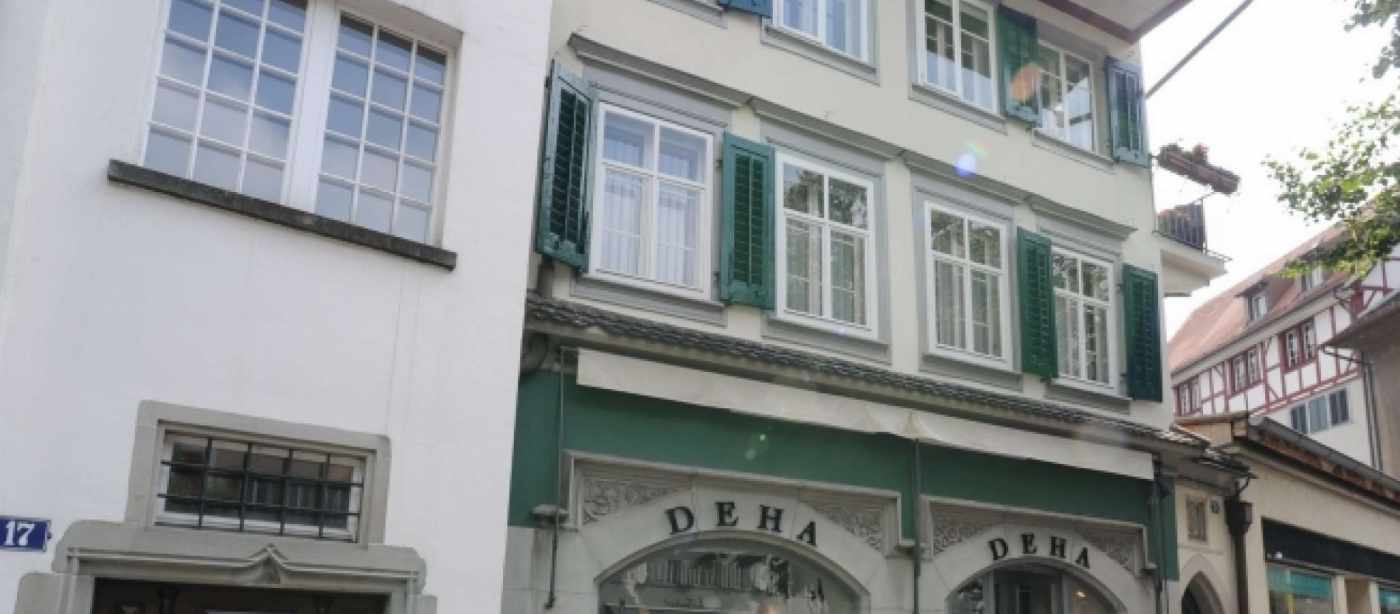 Architekturvermessung
Kolinplatz, Zug, Gebäudeaufnahmen:, 2D Fassadenpläne, 2D Grundrisspläne, 2D Schnittpläne