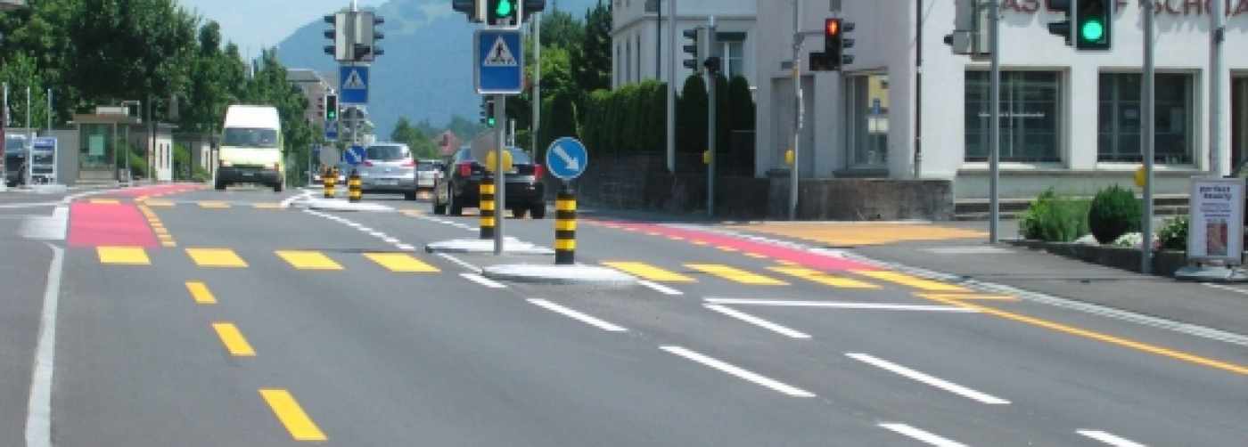 Kantonsstrasse Dorfzentrum Altendorf, Projekt und Kostenvoranschlag, Beitragspläne mit Kostenteiler, Koordination Projekte  Werke, Devisierung, Ausschreibung, Ausführungsprojekt, Örtliche Bauleitung, Ausmass / Abrechnung, Koordination der LSA
