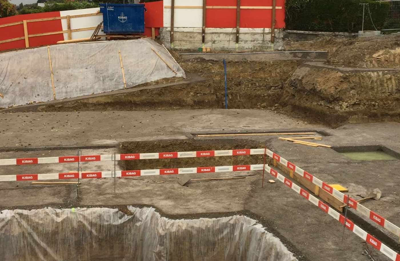 Einfamilienhaus Zollerstrasse 57

8703 Erlenbach, Projekt und Baukontrolle der Tragkonstruktion in Massivbauweise sowie der Baugrube.