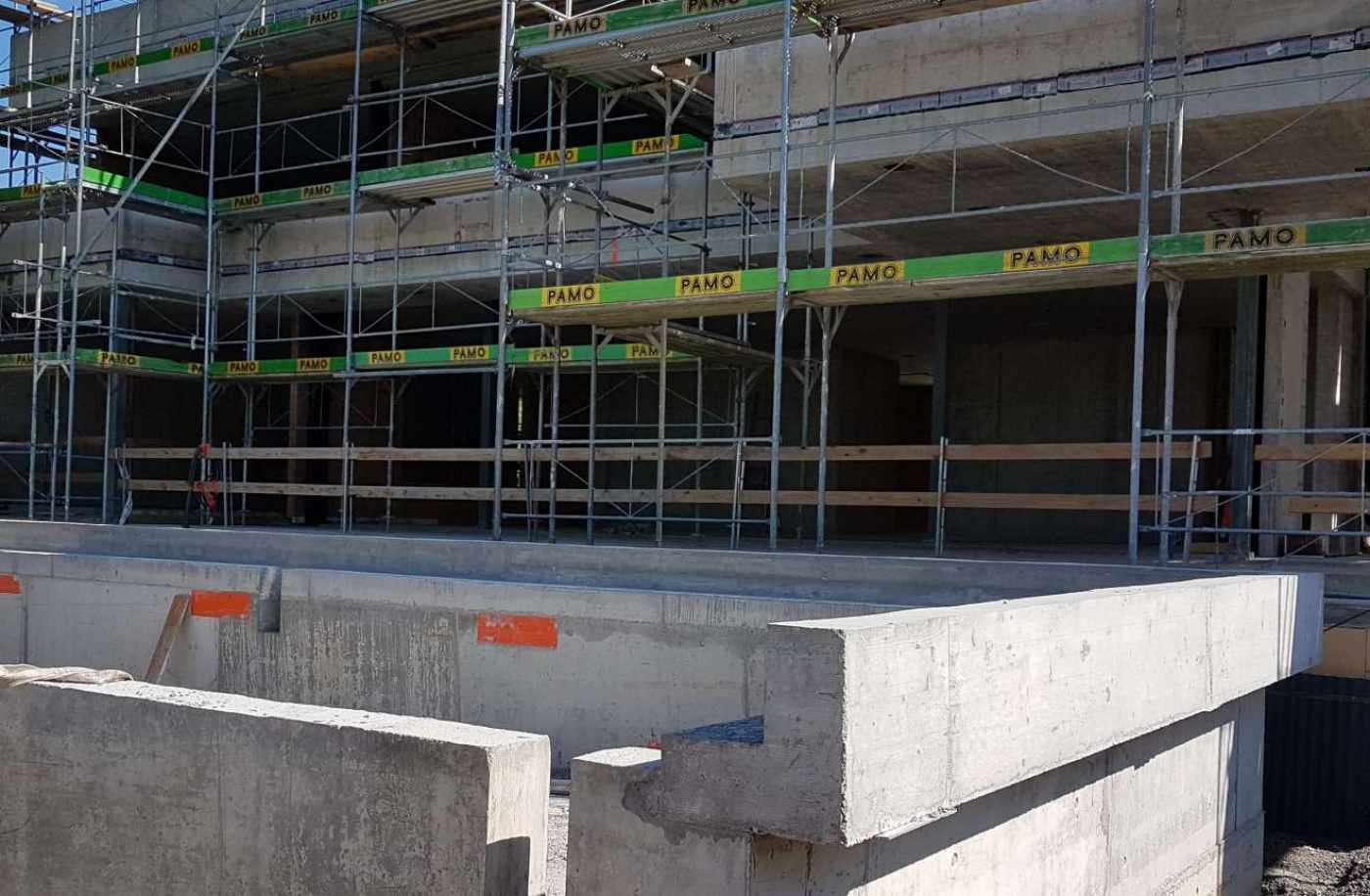 Einfamilienhaus Zollerstrasse 57

8703 Erlenbach, Projekt und Baukontrolle der Tragkonstruktion in Massivbauweise sowie der Baugrube.