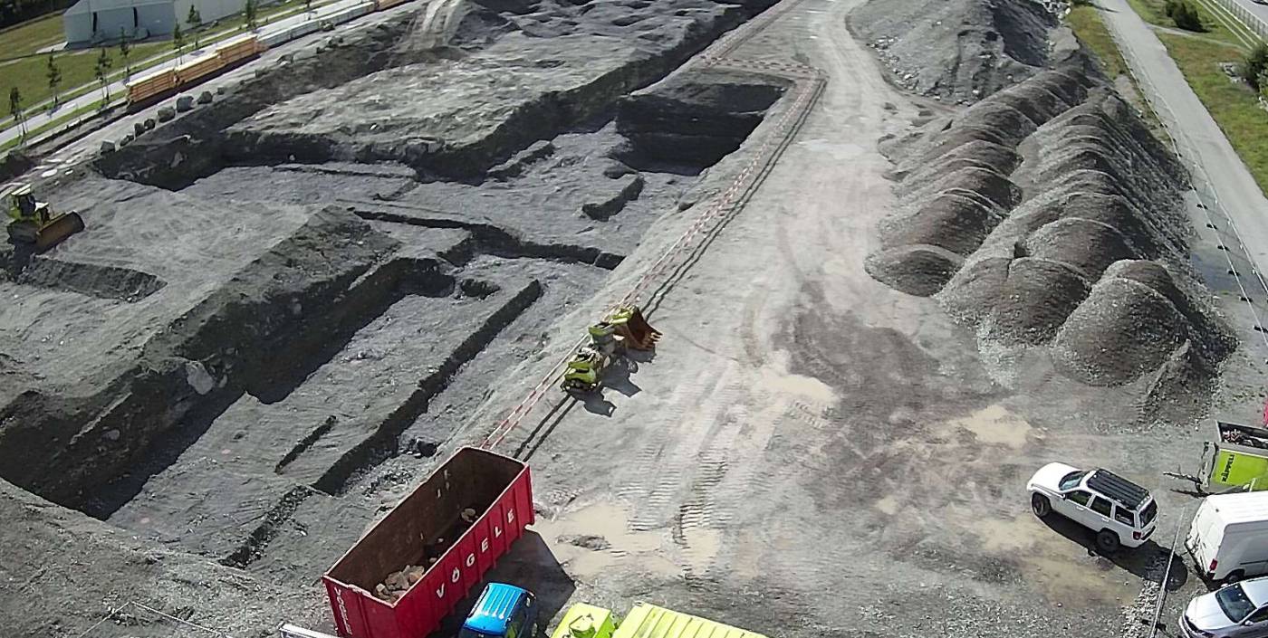 Domat/Ems: Hamilton 2.0Erschliessungsanlagen, Aushubpläne, Geländeaufnahmen, Modellierung Aushubmodell, Projekt- und Bauleitung, Umgebung, Ver- und Entsorgungsleitungen, Erschütterungsmessungen während dem Aushub, Dokumentation Baufortschritt, Bemessung Kranfundamente und Nachweise der Böschungsstabilität