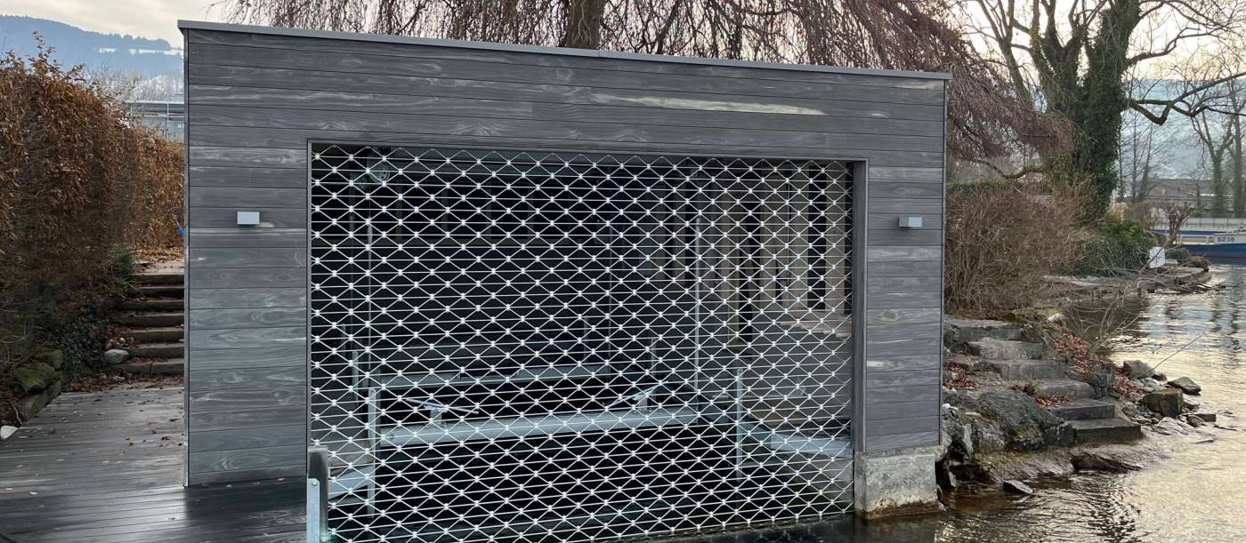 ErsatzbauBootshaus, Freienbach, Projektierung Pfähle, Wasser-, Beton- & Holzbauarbeiten, Statik Tragstruktur, Ausschreibung, Gesamtleitung