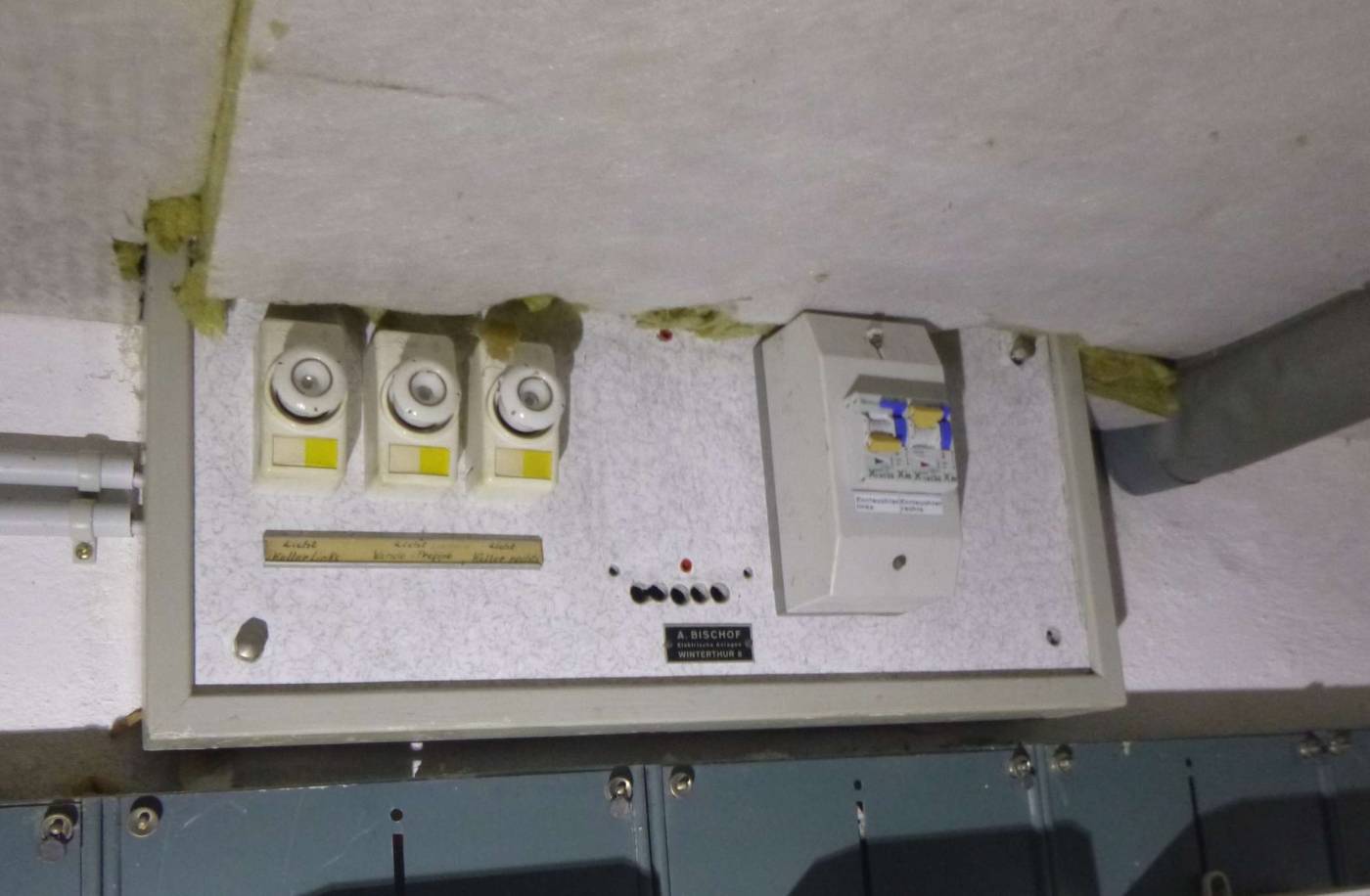 Rückbau acht Mehrfamilienhäuser, Winterthur, Schadstoffuntersuchung in 2 Etappen, Kostenschätzung Sanierung, Private Kontrolle Rückbau