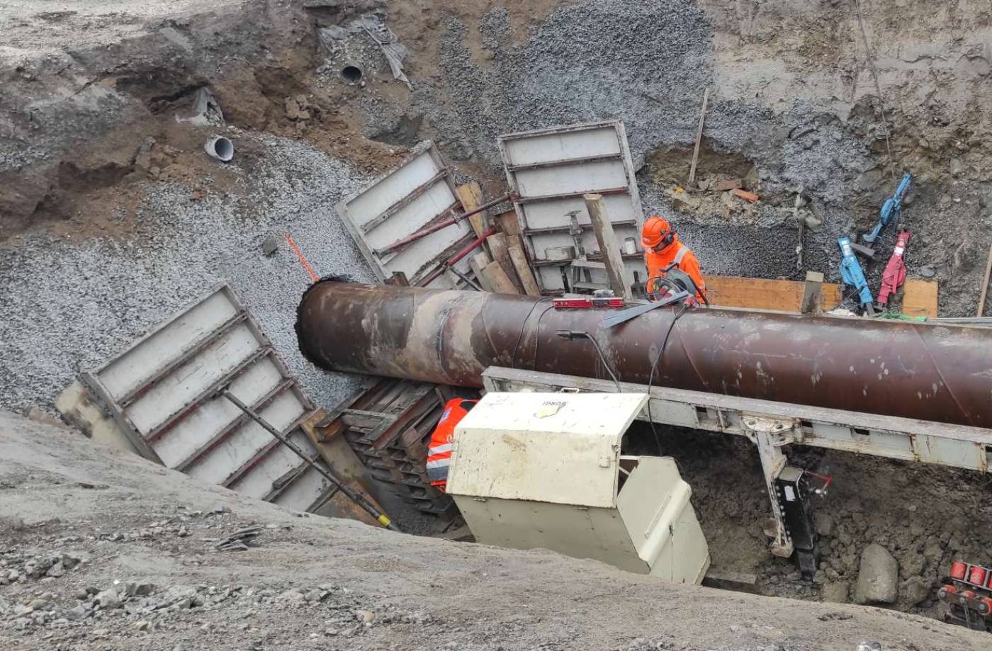 Wohnüberbauung
Lenzstrasse- Hintere Bergstrasse,
Reinach (AG), Aushubplan mit Böschungssicherung und Entwässerungsplanung, Tragwerksplanung mit Abdichtungskonzept, Schalungs- und Bewehrungspläne, Baukontrollen, Bachöffnung und Umlegung