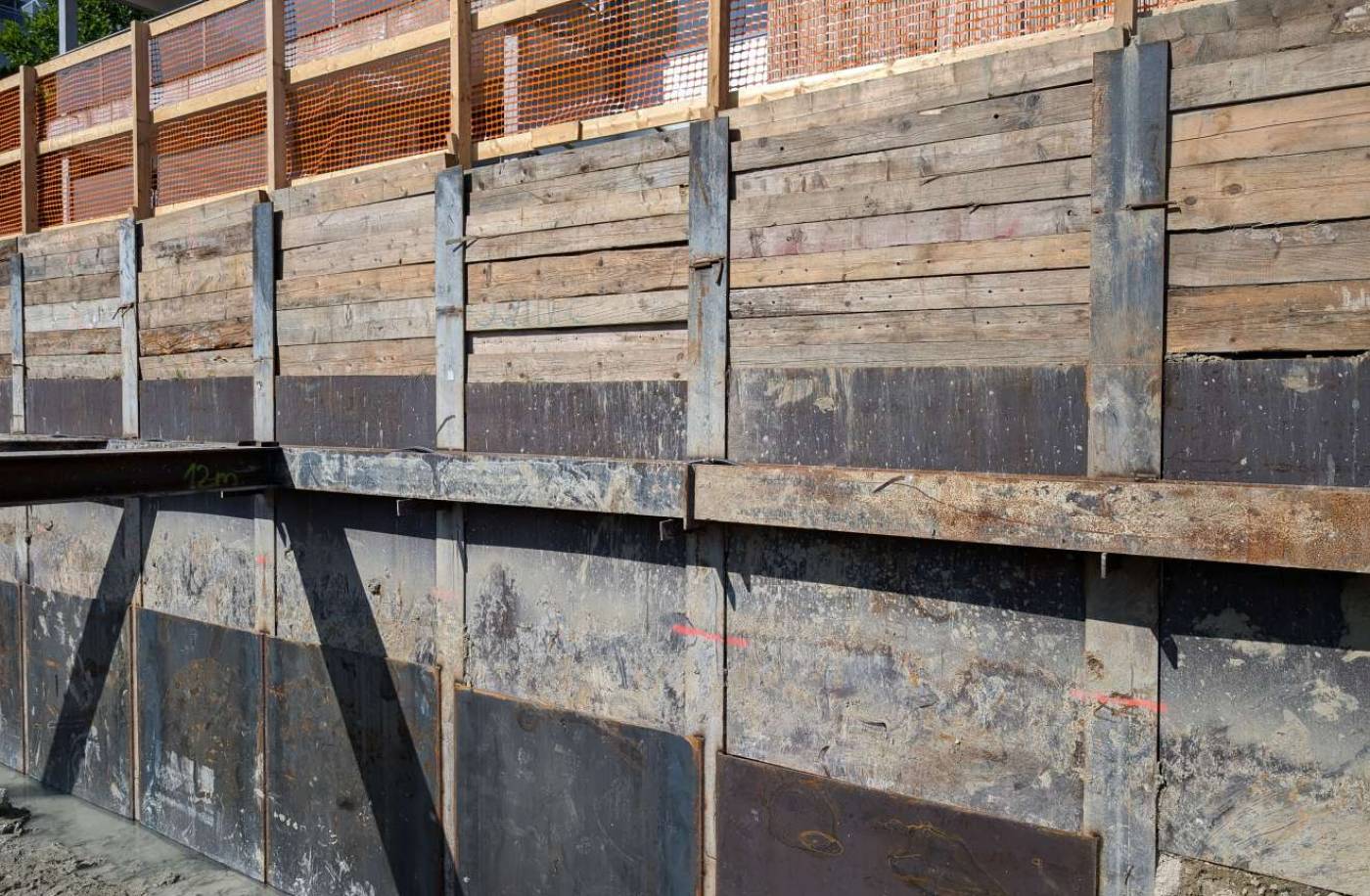 Baugrube Neubau MFH mit Gewerbe Weidstrasse, 8808 Pfäffikon SZ, Projektierung Unternehmervariante inkl. Baubegleitungund Baukontrollen