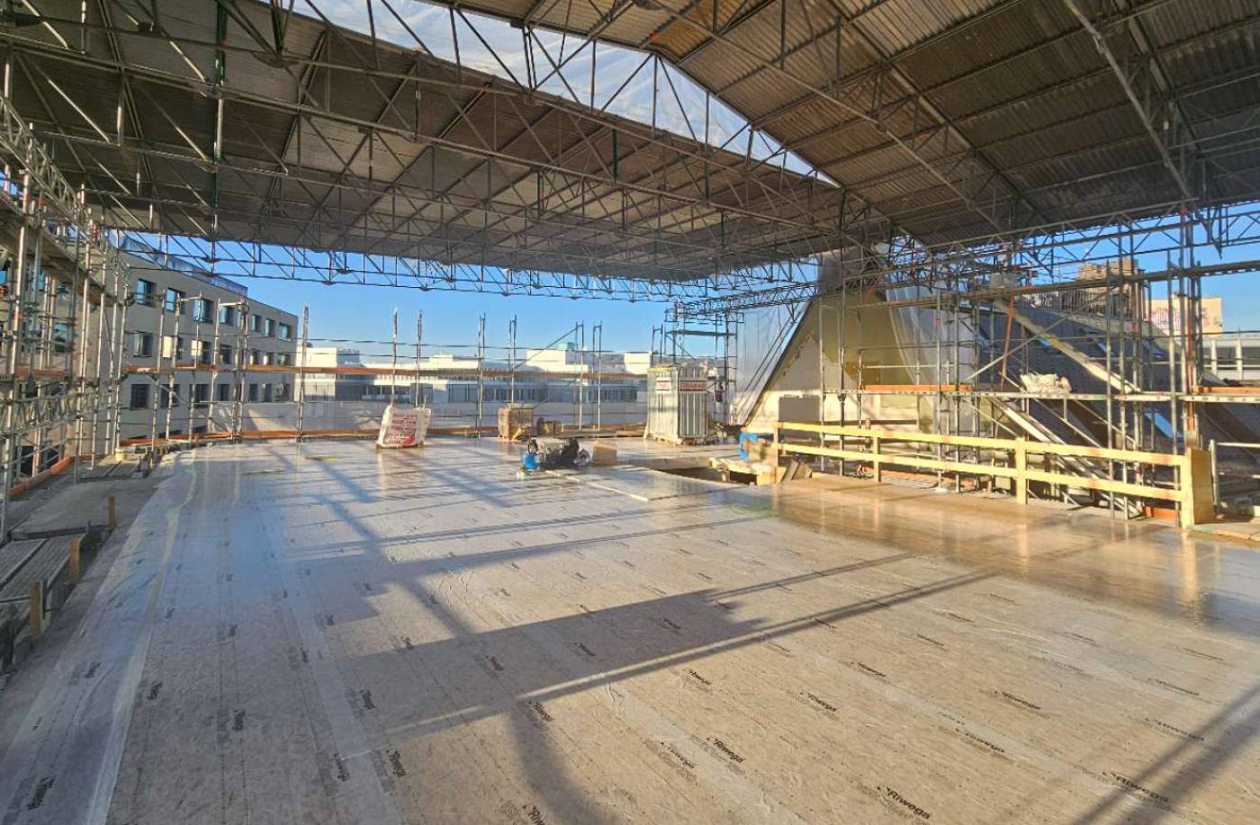 Aufstockung Kalkbreitestrasse 3, Zürich, Erdbebenüberprüfung des Bestands, Überprüfung der Tragstruktur aufgrund der Umbauten undAufstockung., , Projektierung und Realisierung der Aufstockung in Holz