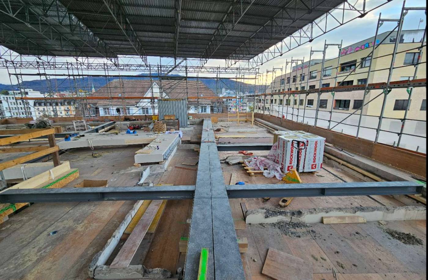 Aufstockung Kalkbreitestrasse 3, Zürich, Erdbebenüberprüfung des Bestands, Überprüfung der Tragstruktur aufgrund der Umbauten undAufstockung., , Projektierung und Realisierung der Aufstockung in Holz