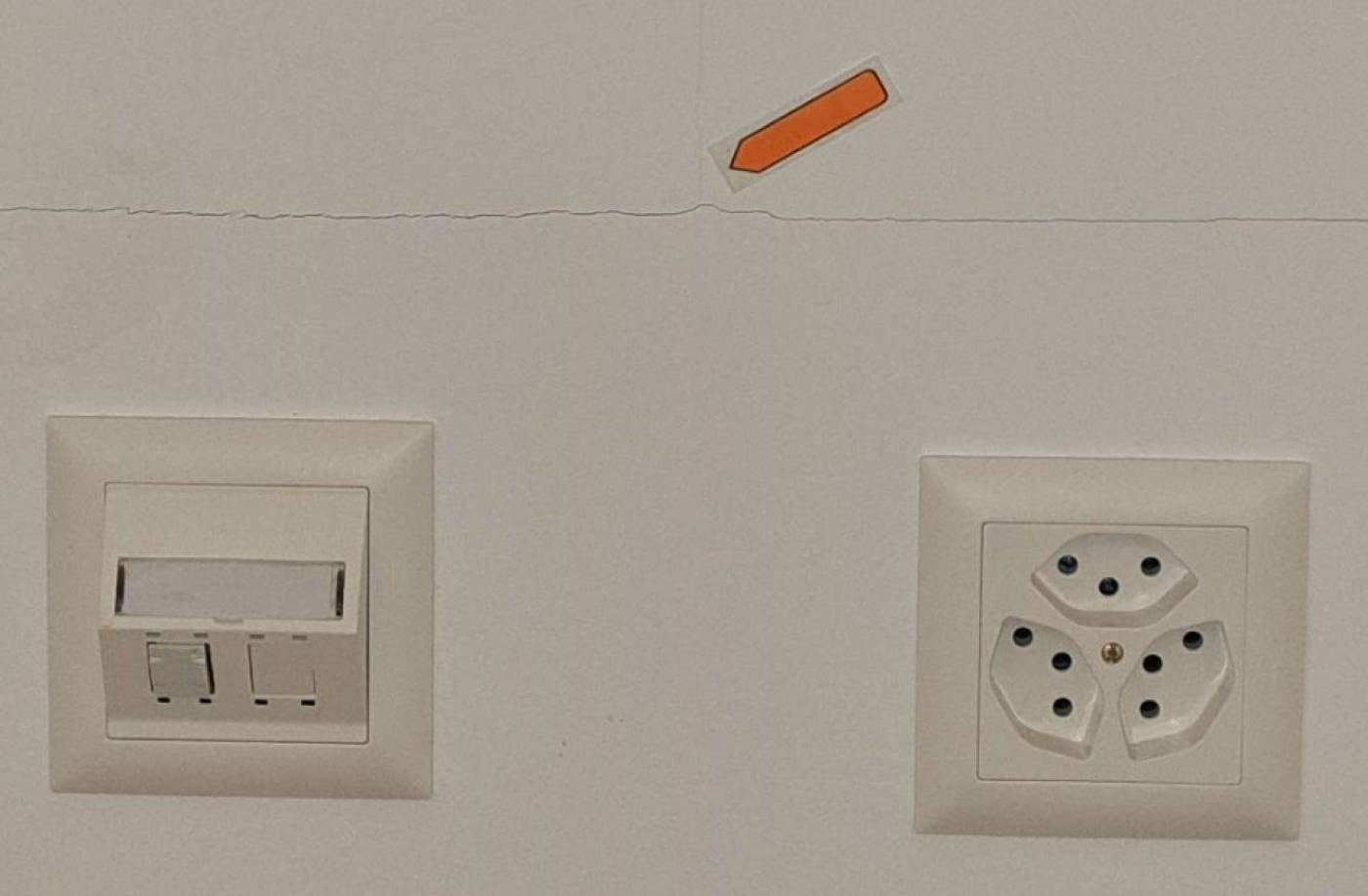 Prove a futura memoria, Nuova residenza Barico Stabio, Prove a futura memoria, Rilievo 8 edifici, Rilievo 2 strade, Valutazione danni esistenti, Elaborazione rapporti