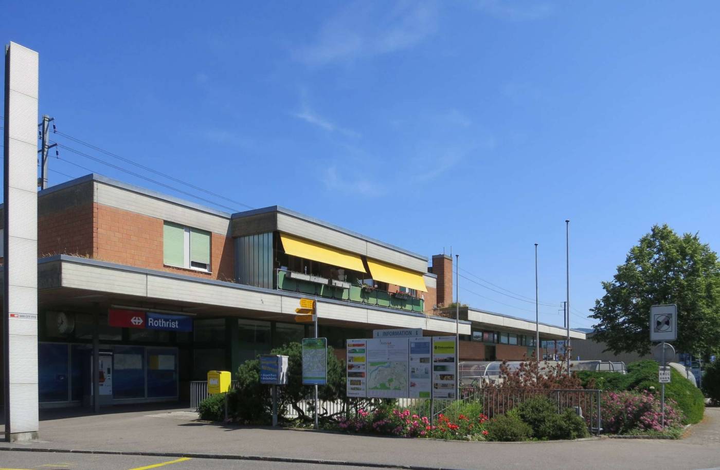 Neugestaltung Bahnhofplatz, Rothrist, Baumanagement und Beratung des Generalplanerteams unter Balliana Schubert Landschaftsarchitekten AG