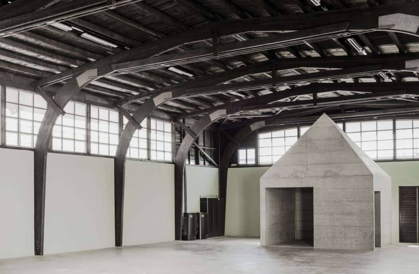 Ristrutturazione ex magazzino militare, Gordola, Analisi strutturale carpenteria e fondazioni, Progetto di risanamento strutturale, Progetto platea e rimessa per muletto