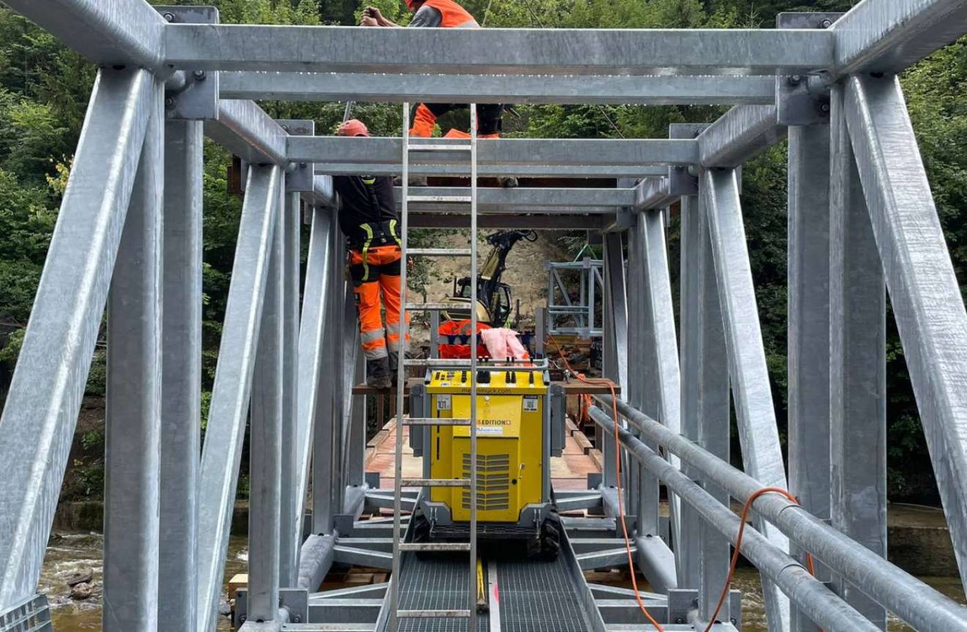 Ponte pedonale e per condotte, Wollerau, Progettazione, Realizzazione, Direzione lavori generale